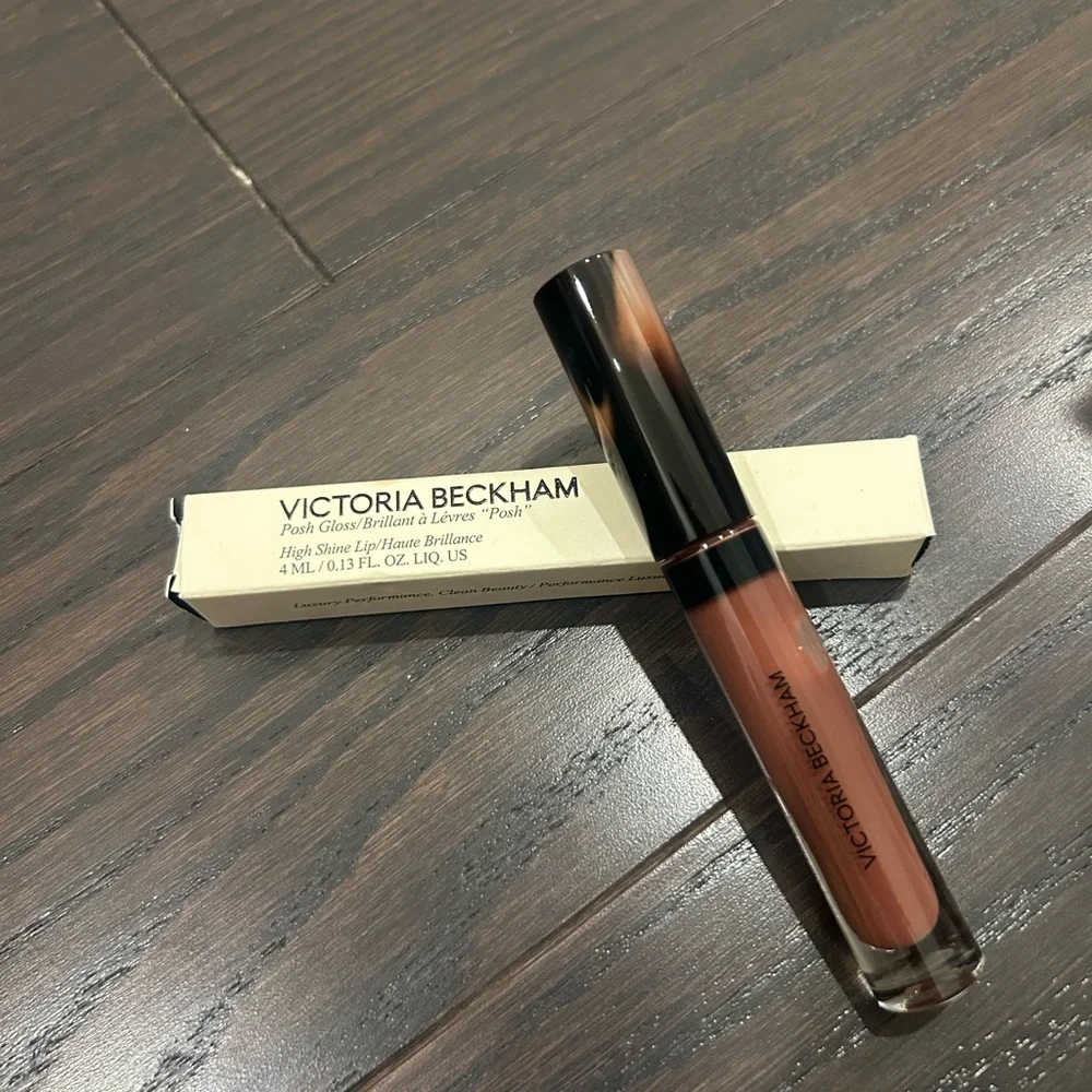 Victoria Beckham Posh Gloss High Shine Lip Gloss Poolside Rosy pink Brown